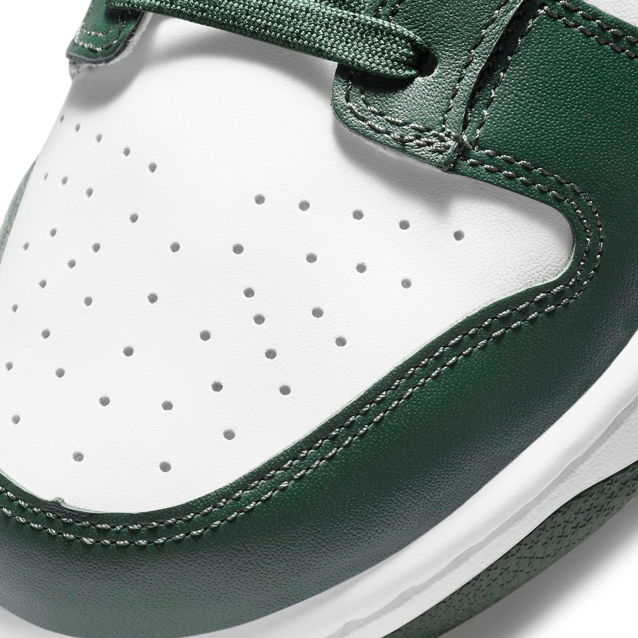 Toe box view of Nike Dunk Low Spartan Green (2021) DD1391-101